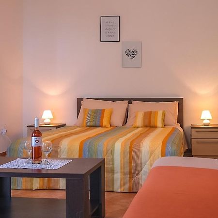 Apartmani Nina Rovinj Exterior foto